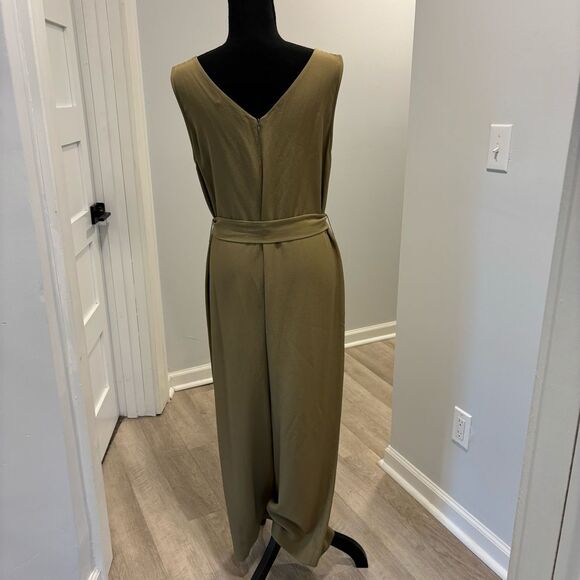 Everlane The Japanese GoWeave Essential Cropped Jumpsuit | Olive Green | Size 10 - Picture 8 of 12